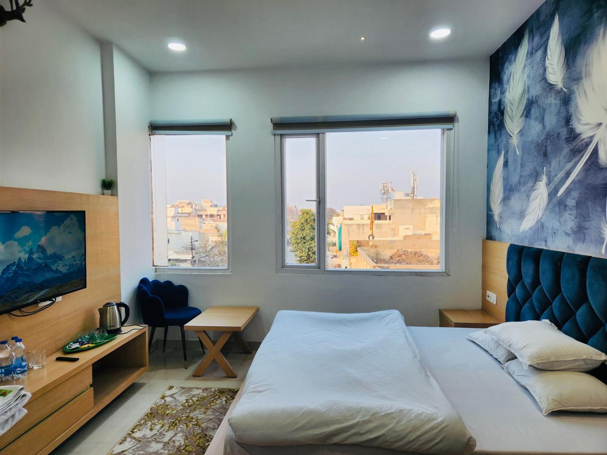 Holidayvilla & Suites Amritsar- Green Avenue Buitenkant foto