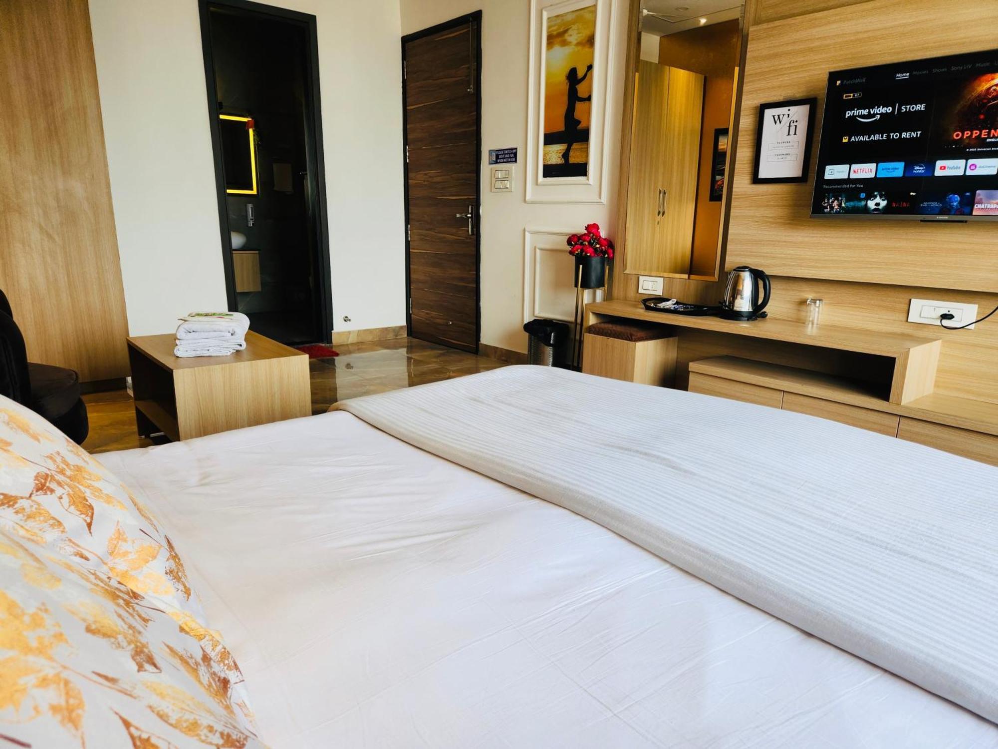 Holidayvilla & Suites Amritsar- Green Avenue Buitenkant foto