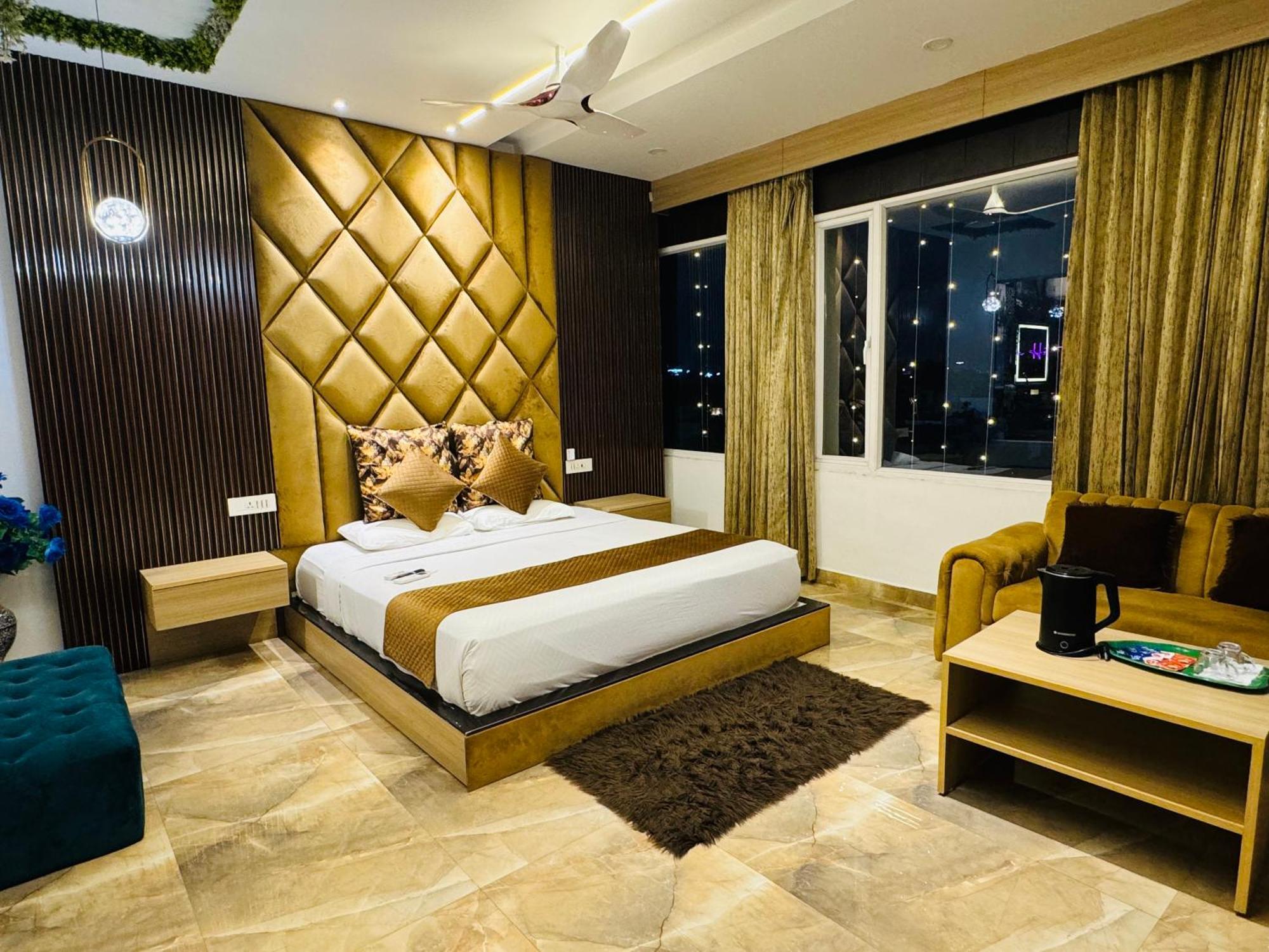Holidayvilla & Suites Amritsar- Green Avenue Buitenkant foto